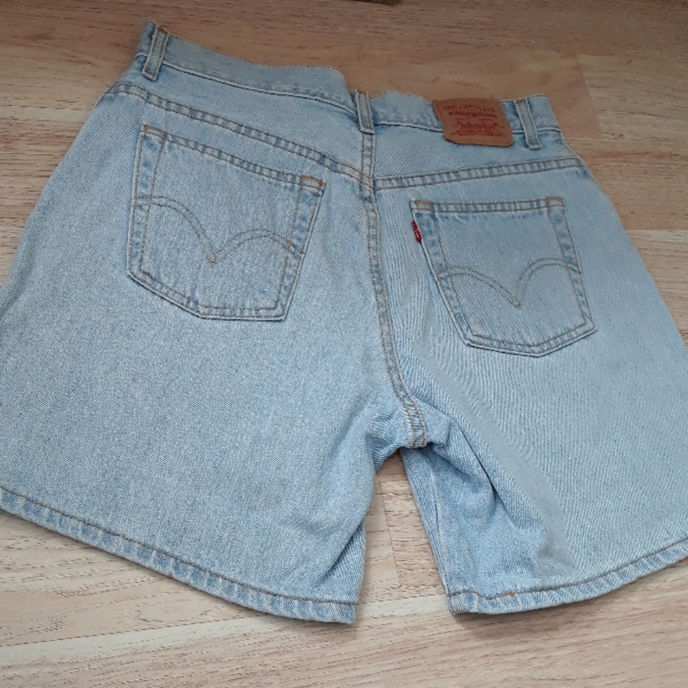 Levi's High Waisted Denim Shorts - Picture 4 of 4